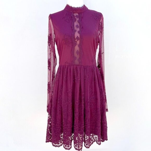 Forever 21 Backless open back mock neck lace winter cocktail burgundy - Medium - Picture 1 of 9